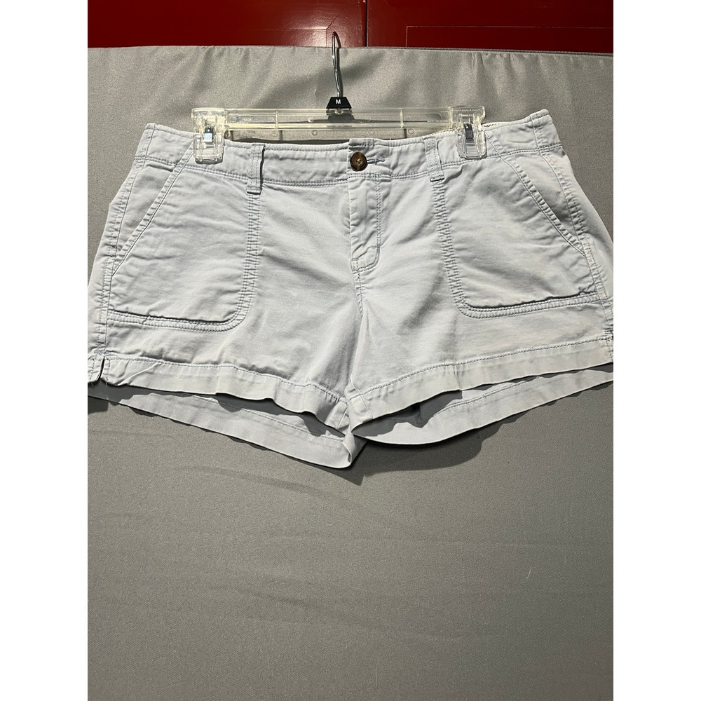 Old Navy Favorite Khakis Perfect 3.5 Shorts Light Blue Low Rise Women 10